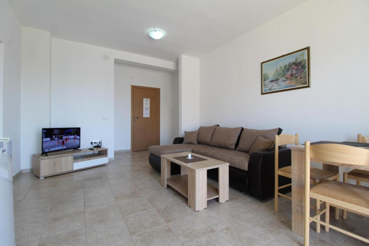 Apartments Cejovic Bar Bagian luar foto
